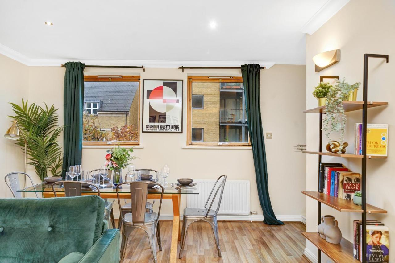 Appartamento 2 Bedroom Riverside Short Term & Flexible Renting Canary Wharf!