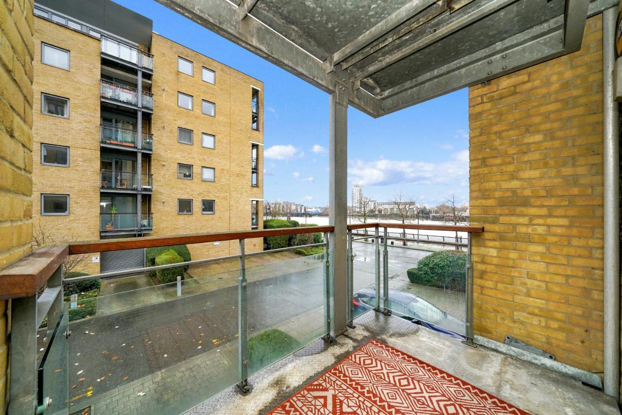 2 Bedroom Riverside Short Term & Flexible Renting Canary Wharf! Appartamento Londra