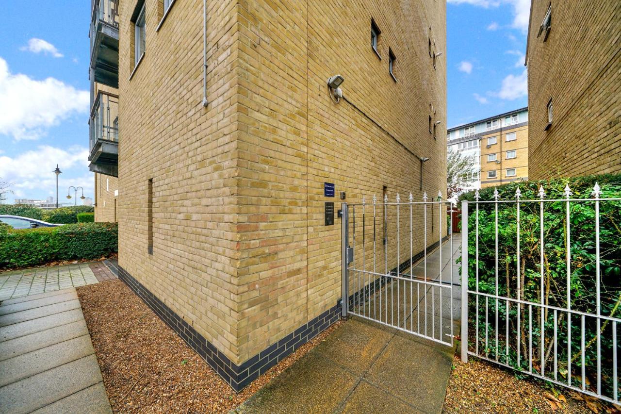 Appartamento 2 Bedroom Riverside Short Term & Flexible Renting Canary Wharf! *