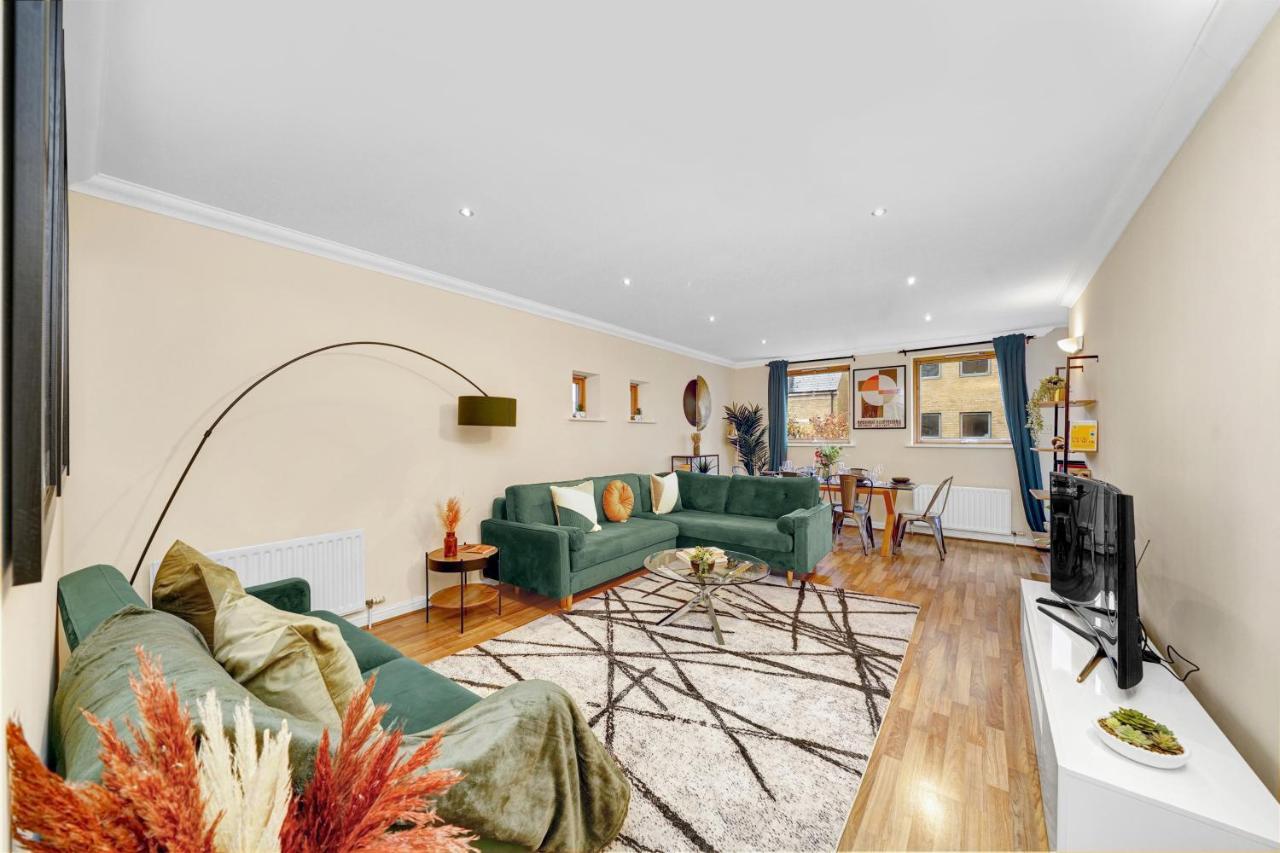 Appartamento 2 Bedroom Riverside Short Term & Flexible Renting Canary Wharf! Londra